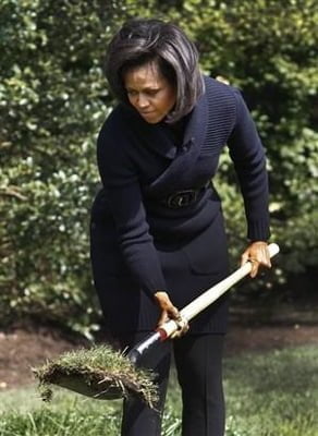 Michèle Obama dans son jardin